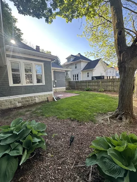 Exterior - 1307 S Main St, Bloomington, IL 61701 photo 11 of 11