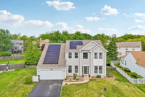 4608 Joyce Ln, Mchenry, IL 60050