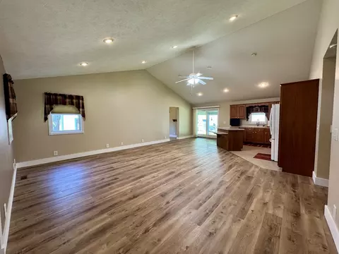 504 E Murray St, Sesser, IL 62884 photo 19