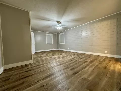 504 E Murray St, Sesser, IL 62884 photo 28