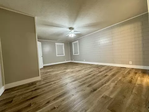504 E Murray St, Sesser, IL 62884 photo 27