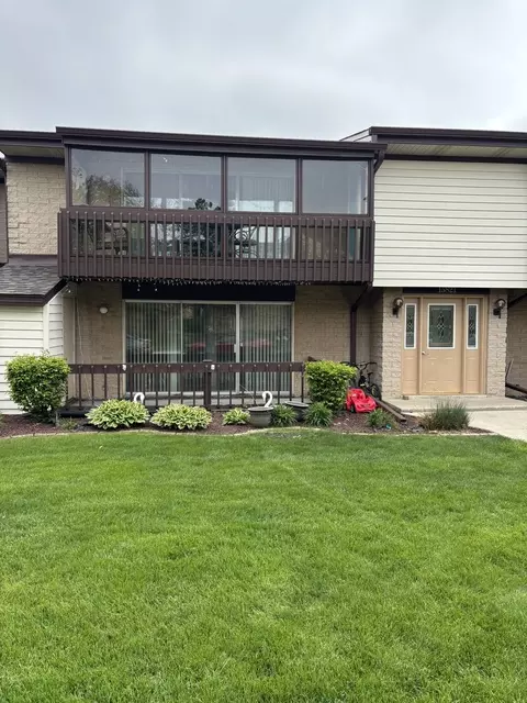 15821 Orlan Brook Dr #37, Orland Park, IL 60462