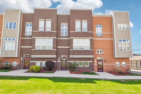5241 W Galewood Ave, Chicago, IL 60639