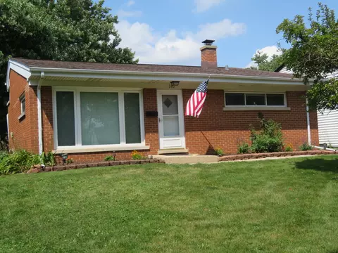 310 W Taylor Rd, Lombard, IL 60148