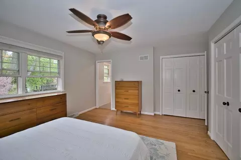 Bedroom - 2 S510 Seneca Dr, Wheaton, IL 60189 photo 11 of 12