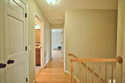Entry Way - 2 S510 Seneca Dr, Wheaton, IL 60189 photo 4 of 4