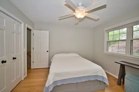 Bedroom - 2 S510 Seneca Dr, Wheaton, IL 60189 photo 3 of 12