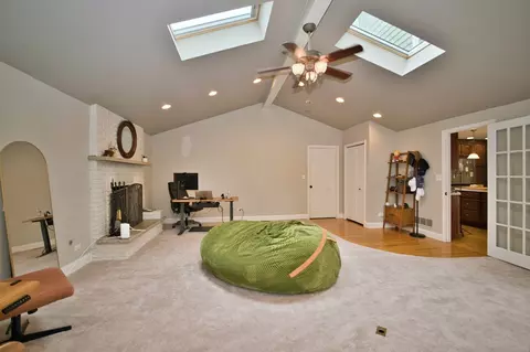 Other - 2 S510 Seneca Dr, Wheaton, IL 60189 photo 3 of 17