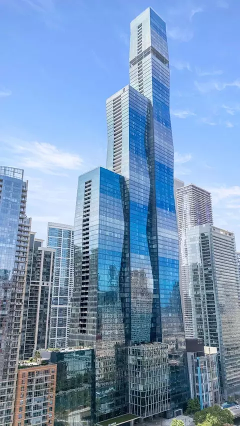 363 E Wacker Dr #2905, Chicago, IL 60601