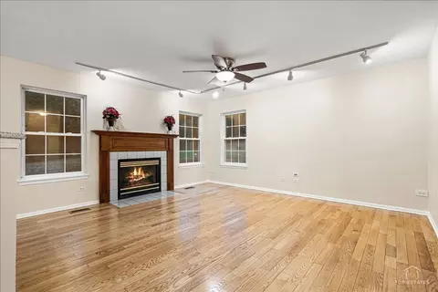 Living - 7 Eagle Ct, Streamwood, IL 60107 photo 6 of 7