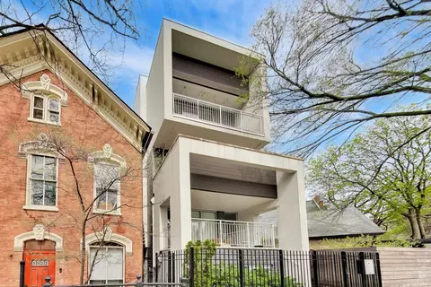 1534 N Honore St #2, Chicago, IL 60622