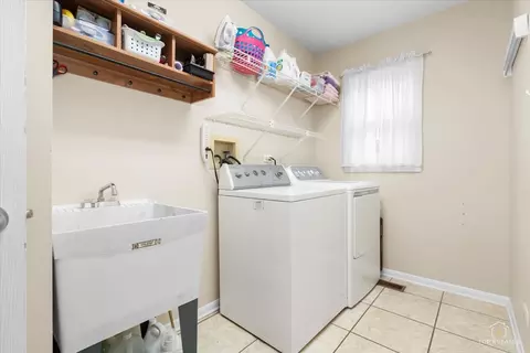 Other - 705 Gregor Ln, Wheeling, IL 60090 photo 3 of 6
