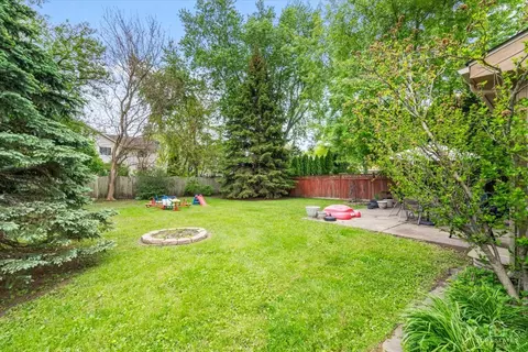 Exterior - 705 Gregor Ln, Wheeling, IL 60090 photo 3 of 3