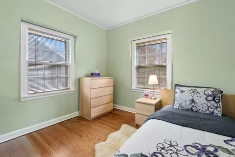 Bedroom - 2026 Mcdaniel Ave, Evanston, IL 60201 photo 3 of 3