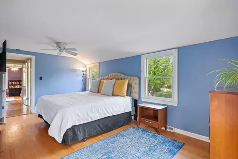 Bedroom - 420 S Oak St, Itasca, IL 60143 photo 1 of 5