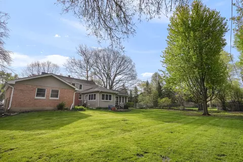 Exterior - 420 S Oak St, Itasca, IL 60143 photo 6 of 9