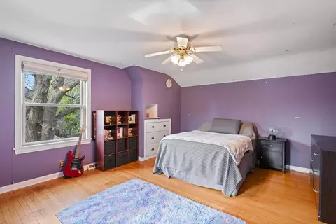 Bedroom - 420 S Oak St, Itasca, IL 60143 photo 3 of 5