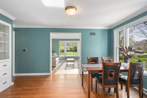 Dining - 420 S Oak St, Itasca, IL 60143 photo 2 of 2