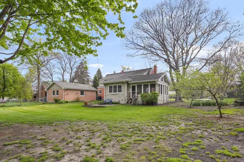 Exterior - 420 S Oak St, Itasca, IL 60143 photo 7 of 9