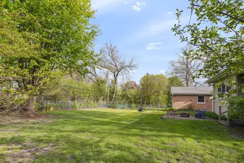 Exterior - 420 S Oak St, Itasca, IL 60143 photo 8 of 9