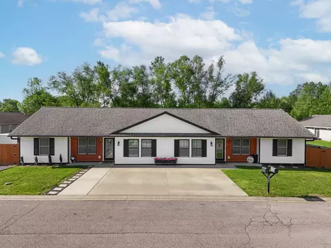211 Wild Rose Ln, Marion, IL 62959