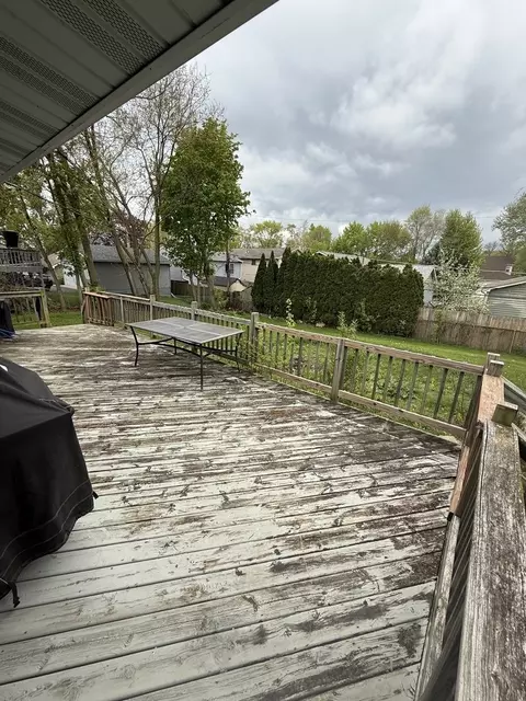 407 Santa Barbara Rd, Lakemoor, IL 60051 photo 4