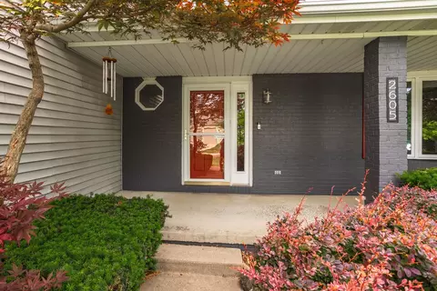 Exterior - 2605 Keystone Rd, Bloomington, IL 61704 photo 5 of 6