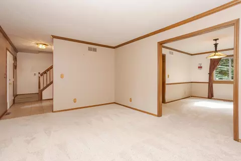 Living - 2605 Keystone Rd, Bloomington, IL 61704 photo 5 of 9