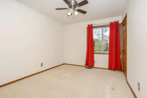 Bedroom - 2605 Keystone Rd, Bloomington, IL 61704 photo 5 of 9