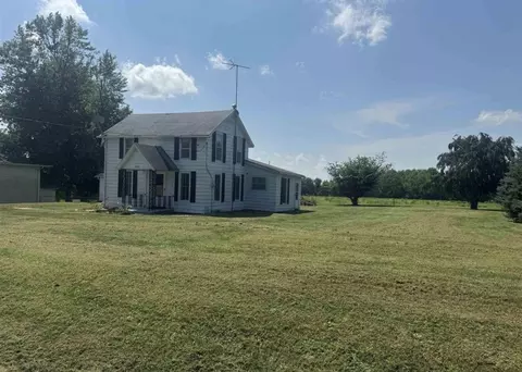 Exterior - 302 Coeburg St, Rio, IL 61472 photo 1 of 2