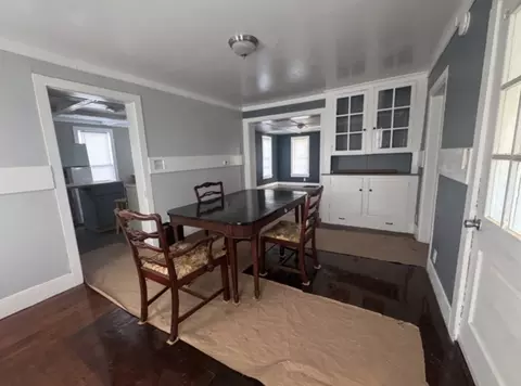 Dining - 302 Coeburg St, Rio, IL 61472 photo 1 of 1