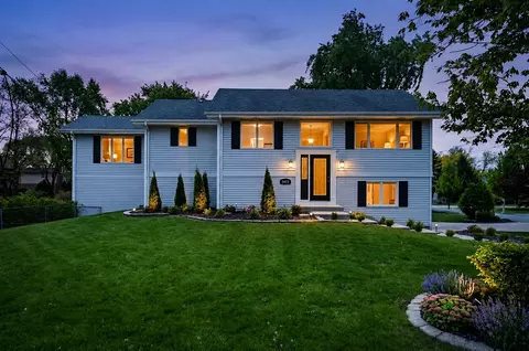 1170 Mccarthy Rd, Lemont, IL 60439