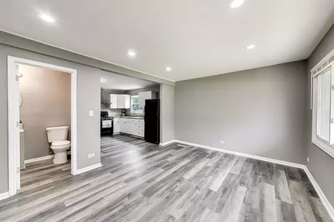 Living - 2414 Circle Dr, Hazel Crest, IL 60429 photo 1 of 3
