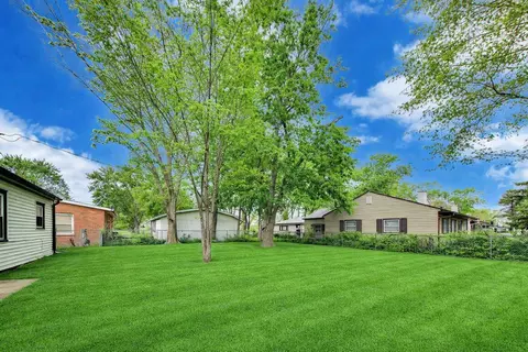 Exterior - 2414 Circle Dr, Hazel Crest, IL 60429 photo 5 of 7