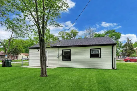 Exterior - 2414 Circle Dr, Hazel Crest, IL 60429 photo 2 of 7