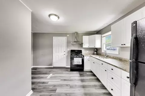 Kitchen - 2414 Circle Dr, Hazel Crest, IL 60429 photo 2 of 2