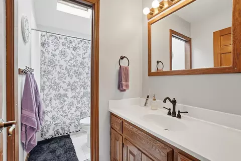 Bath - 16249 S Howard St, Plainfield, IL 60586 photo 3 of 3