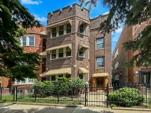 7829 S Cornell Ave, Chicago, IL 60649
