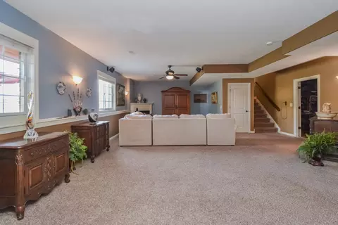Living - 1303 Janet Dr, Bloomington, IL 61704 photo 6 of 10