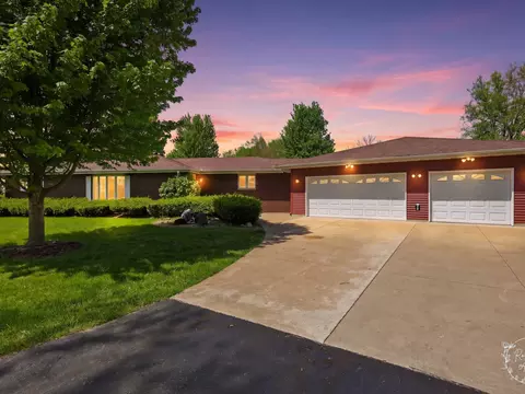 3143 W 1500n Rd, Kankakee, IL 60901