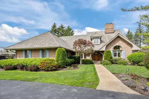 1280 Fiore Dr, Lake Forest, IL 60045