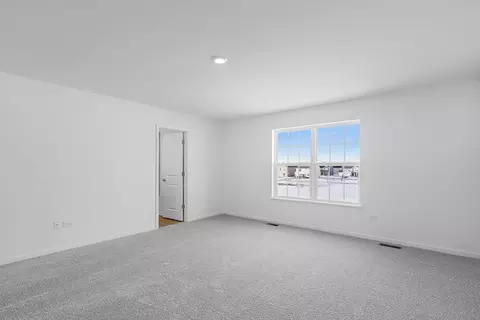 Bedroom - 377 Danforth Dr, Oswego, IL 60543 photo 1 of 6