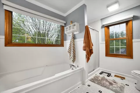 Bath - 2217 Stonehaven Dr, Plainfield, IL 60586 photo 4 of 5