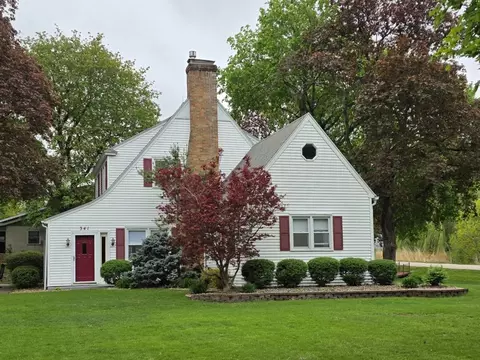 341 W 2nd St, Prophetstown, IL 61277