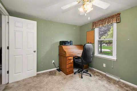 Bedroom - 2 Jan Ave, Kankakee, IL 60901 photo 3 of 3