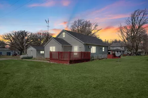 110 W State Route 54 Rd, Roberts, IL 60962