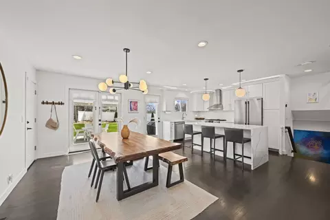 Dining - 671 Hazel Ct, Roselle, IL 60172 photo 1 of 4