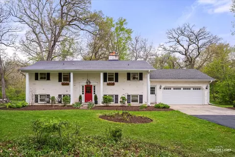 41 W880 White Oak Ln, Saint Charles, IL 60175