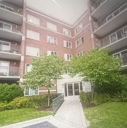 5255 N Riversedge Ter #309, Chicago, IL 60630