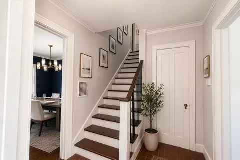Entry Way - 1064 Springfield Ave, Deerfield, IL 60015 photo 2 of 3